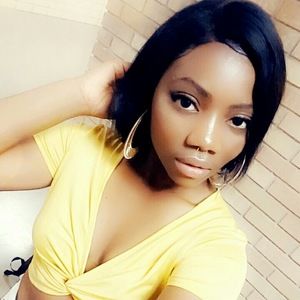 Meet your Posher, Decontee